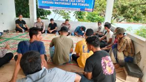 Tertib Lalu Lintas, Kasat Lantas Polres Aceh Jaya Sosialisasi ke Desa