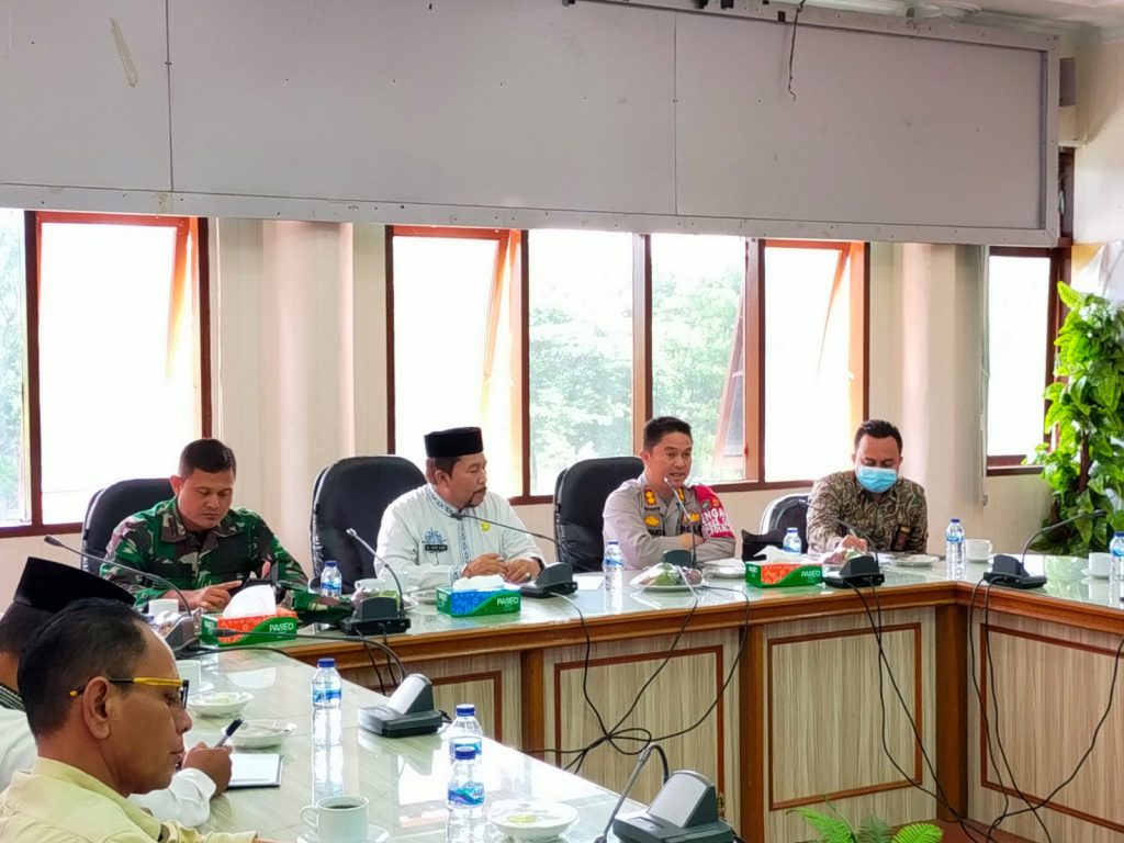 Pemkab Gayo Lues Sepakat Hukum Penjual Getah Pinus ke Luar Aceh