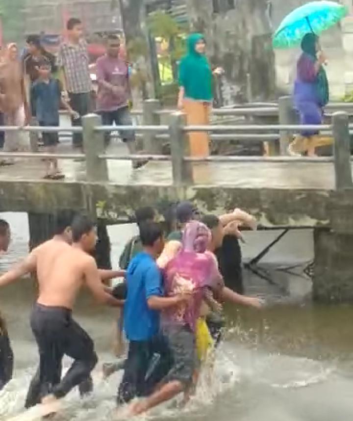 Remaja Meninggal Tenggelam di TPI Kuala Bubon