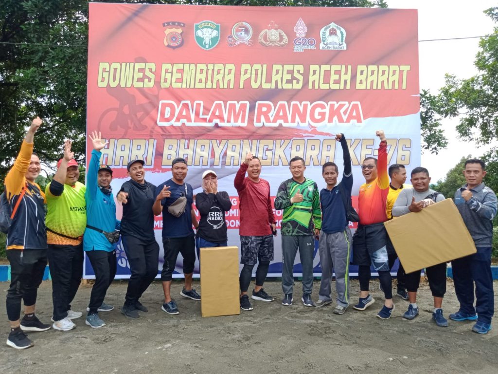 Semarak Bhayangkara : Gowes Gembira Polres Aceh Barat diikuti Ratusan Peserta Fun Bike
