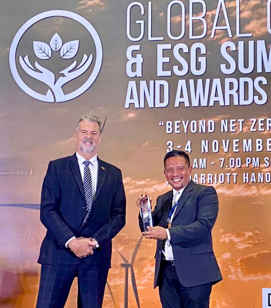 MDB Group Raih 3 Penghargaan Bergengsi CSR Global & ESG Awards 2022 Di Hanoi-Vietnam