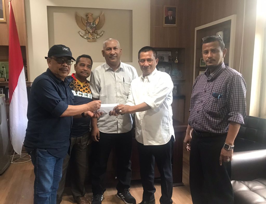 Raih Emas Ajang Porwanas, Almuzammil Terima 20 Juta Dari Ketua Koni Banda Aceh