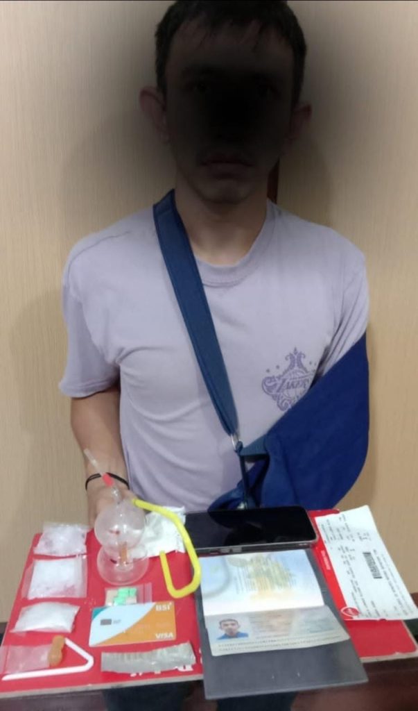 Bawa Narkoba Dari Malaysia, Satu Pria Diringkus di Bandara SIM