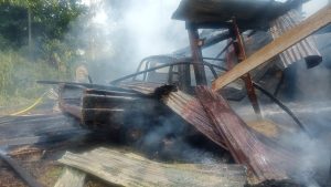 Gudang Sekam Padi Terbakar, Mobil Pick Up Hangus