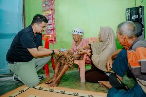 Berkat Bobby Nasution, Nek Satinem Baru Miliki KTP di Usia 105 Tahun
