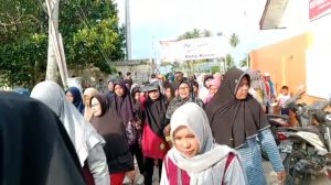 Ribuan Masyarakat Samadua, Antusias Ikuti Jalan Santai Bersama Rafly Kande