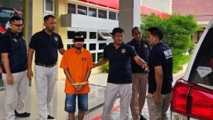 Polisi Serahkan Berkas Beserta BB Perkara Abu Laot Ke Kejati Aceh
