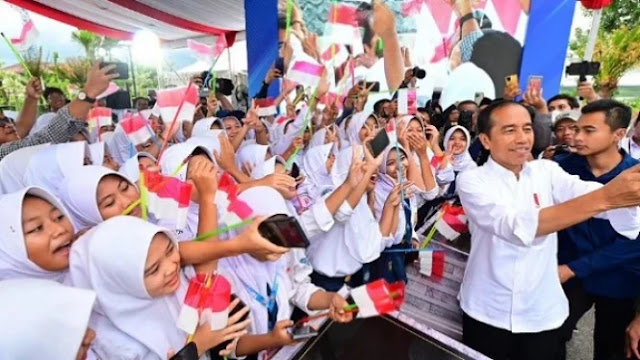 Pemakzulan Jokowi Berpotensi Picu Kerusuhan dan Ancam Demokrasi