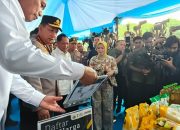 Kapolri-Mendagri Tinjau Gerakan Pangan Murah di Gudang Bulog Kelapa Gading