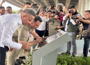 Hendra Hidayat Resmikan Taman Raja Udang Semper Barat